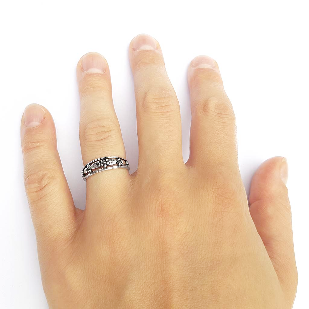 Sterling Silver Antique-Style Baroque Ring